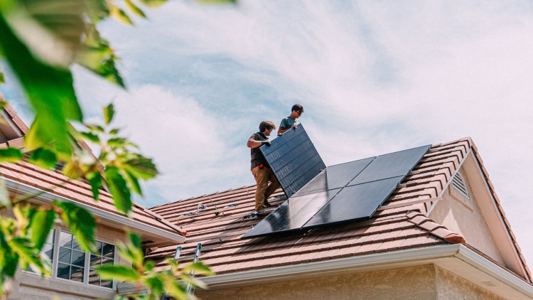 Come risparmiare sulla bolletta con i pannelli fotovoltaici