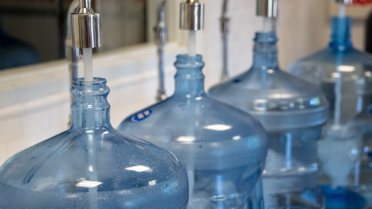 Acqua distillata o depurata: le differenze essenziali 