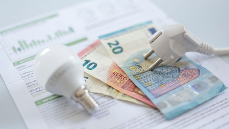 Come azzerare la bolletta: verità e limiti delle soluzioni