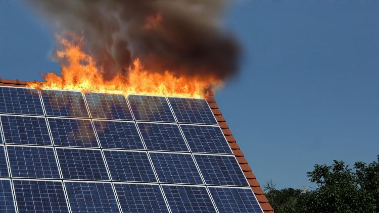 Incendio all'impianto fotovoltaico: prevenzione e sicurezza