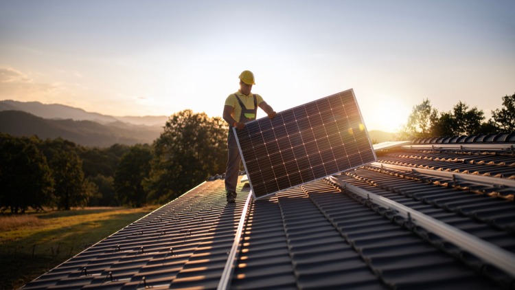 Installare un impianto fotovoltaico: guida completa