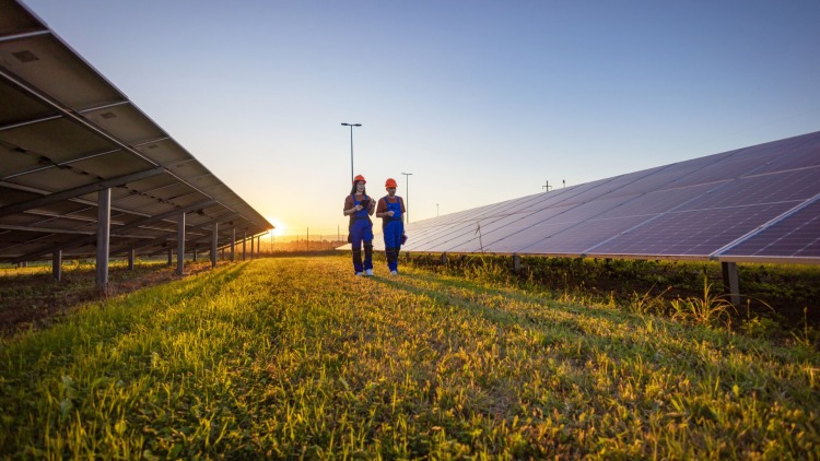 Energia pulita e gratis per tutti: soluzioni innovative