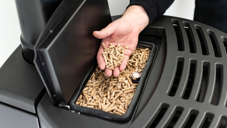 Pulizia caldaia pellet: guida pratica alla manutenzione
