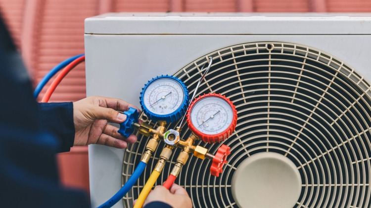 Gas refrigerante nei climatizzatori: quando va ricaricato?